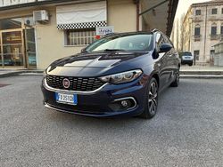 Blu/azzurro Usata 2019 Fiat Tipo Lounge Station wagon | 10.890 € (Buon prezzo)