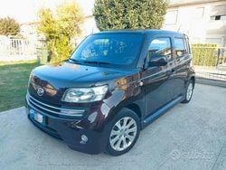 Usata 2006 Daihatsu Materia Monovolume | 2300 €