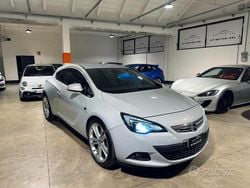 Grigio Usata 2011 Opel Astra GTC Cosmo Station wagon | 5990 € (Buon prezzo)