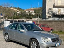 Grigio Usata 2003 Mercedes C200 Tre volumi | 2000 € (Buon prezzo)