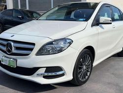 Bianco Usata 2016 Mercedes B Electric Drive Monovolume | 10.500 €