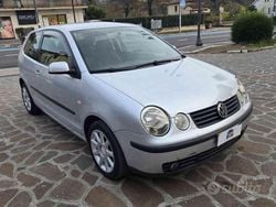 Grigio Usata 2003 VW Polo Comfortline Due volumi | 1999 € (Buon prezzo)