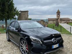 Nero Usata 2015 Mercedes GLA45 AMG AMG SUV | 26.000 € (Cara)