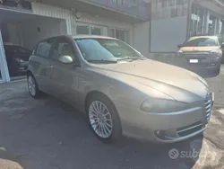 Marrone Usata 2007 Alfa Romeo 147 Due volumi | 2490 € (Buon prezzo)