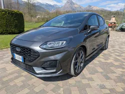 Grigio Usata 2022 Ford Fiesta ST-Line Due volumi | 15.700 € (Buon prezzo)