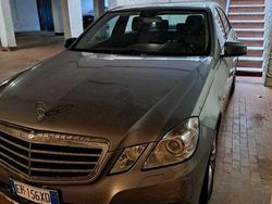 Grigio Usata 2011 Mercedes C220 Avantgarde Tre volumi | 6800 € (Ottimo prezzo)