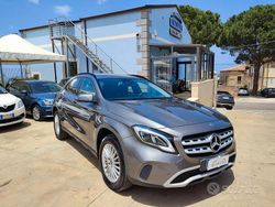 Grigio Usata 2018 Mercedes 180 Business Tre volumi | 19.900 €