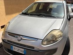 Grigio Usata 2009 Fiat Punto Evo Due volumi | 2900 € (Buon prezzo)
