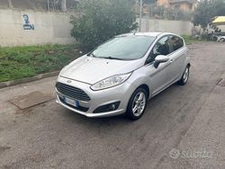 Grigio Usata 2014 Ford Fiesta Due volumi | 5750 € (Buon prezzo)