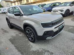 Beige Usata 2025 Jeep Avenger Summit SUV | 24.950 € (Buon prezzo)