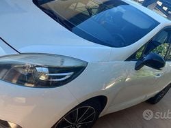 Usata 2013 Renault Scénic III Bose Edition Monovolume | 3700 € (Ottimo prezzo)