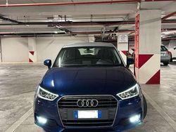 Blu/azzurro Usata 2015 Audi A1 Sportback Design Due volumi | 10.500 € (Buon prezzo)