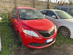 Rosso Usata 2019 Lancia Ypsilon Platinum Due volumi | 10.450 € (Buon prezzo)