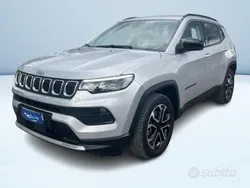 Argento Usata 2023 Jeep Compass Limited SUV | 26.500 € (Buon prezzo)