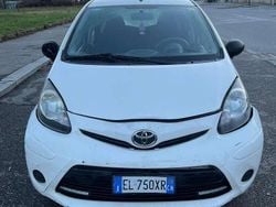 Bianco Usata 2012 Toyota Aygo Connect Style Due volumi | 3300 € (Super prezzo)