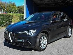 Nero(met.) Usata 2019 Alfa Romeo Stelvio Executive SUV | 22.900 € (Buon prezzo)
