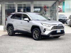 Grigio Usata 2022 Toyota RAV4 Station wagon | 28.900 € (Super prezzo)