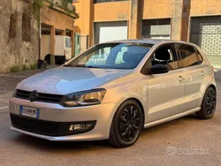 Grigio Usata 2010 VW Polo Tre volumi | 4750 € (Ottimo prezzo)