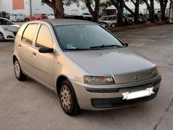 Grigio Usata 2003 Fiat Punto Due volumi | 900 € (Ottimo prezzo)