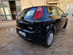 Usata 2006 Fiat Grande Punto Due volumi | 2800 € (Buon prezzo)