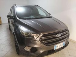 Usata 2017 Ford Kuga ST-Line SUV | 16.000 € (Molto cara)