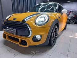 Arancione Usata 2015 Mini Cooper Due volumi | 12.490 € (Buon prezzo)