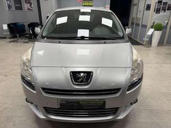 Grigio Usata 2012 Peugeot 5008 Business-Line Monovolume | 5500 € (Buon prezzo)