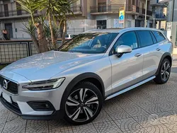 Usata 2021 Volvo V60 CC Station wagon | 23.500 € (Buon prezzo)