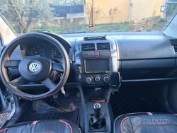 Grigio Usata 2002 VW Polo Comfortline Tre volumi | 1700 € (Buon prezzo)