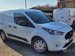 Bianco / pastello Usata 2020 Ford Transit Trend Tre volumi | 9900 € (Ottimo prezzo)