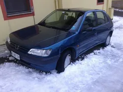 Blu/azzurro(met.) Usata 1995 Peugeot 306 Tre volumi | 1150 €