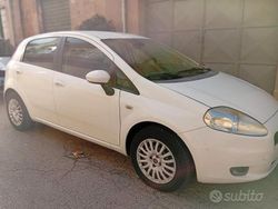 Usata 2007 Fiat Grande Punto Due volumi | 2500 € (Cara)