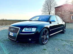 Usata 2007 Audi S8 Tre volumi | 22.000 €