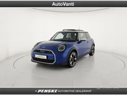 Nuova 2024 Mini Cooper S Favoured Due volumi | 31.900 € (Buon prezzo)