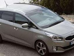 Usata 2015 Kia Carens Monovolume | 7000 € (Molto cara)