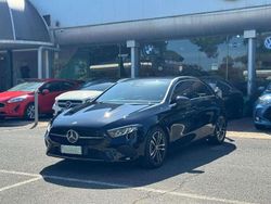 Nero metallizzato Usata 2023 Mercedes A180 Advanced Tre volumi | 32.700 € (Cara)