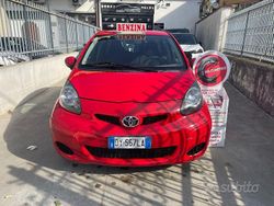 Rosso Usata 2009 Toyota Aygo Sol Due volumi | 4999 € (Buon prezzo)