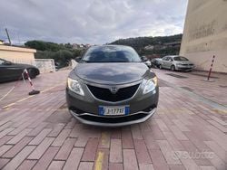 Grigio Usata 2017 Lancia Ypsilon Gold Due volumi | 8800 € (Buon prezzo)