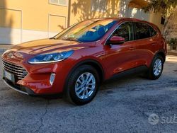 Arancione Usata 2020 Ford Kuga Titanium SUV | 18.500 € (Buon prezzo)