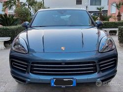 Grigio Usata 2018 Porsche Cayenne SUV | 63.000 € (Molto cara)