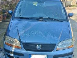 Grigio Usata 2004 Fiat Idea Monovolume | 2000 € (Molto cara)