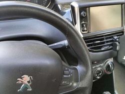 Grigio Usata 2012 Peugeot 208 Allure Due volumi | 3850 € (Super prezzo)