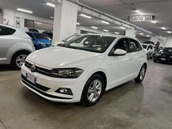 Bianco Usata 2019 VW Polo Comfortline Tre volumi | 10.500 € (Buon prezzo)