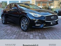 Nero Usata 2019 Infiniti Q30 Business Tre volumi | 15.900 € (Buon prezzo)