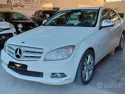 Bianco Usata 2008 Mercedes C220 Avantgarde Tre volumi | 8600 € (Cara)