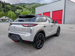 Grigio Usata 2021 DS Automobiles DS3 Crossback Performance SUV | 20.999 € (Buon prezzo)