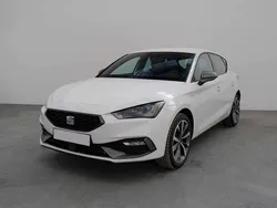 Bianco candy Nuova 2024 Seat Leon FR Tre volumi | 27.700 € (Super prezzo)