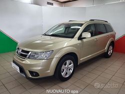 Beige Usata 2011 Fiat Freemont Urban SUV | 8800 € (Cara)