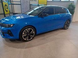 Kobalt blue Nuova 2025 Opel Astra Tre volumi | 26.500 € (Super prezzo)