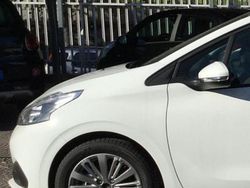 Usata 2016 Peugeot 208 Due volumi | 8300 € (Super prezzo)